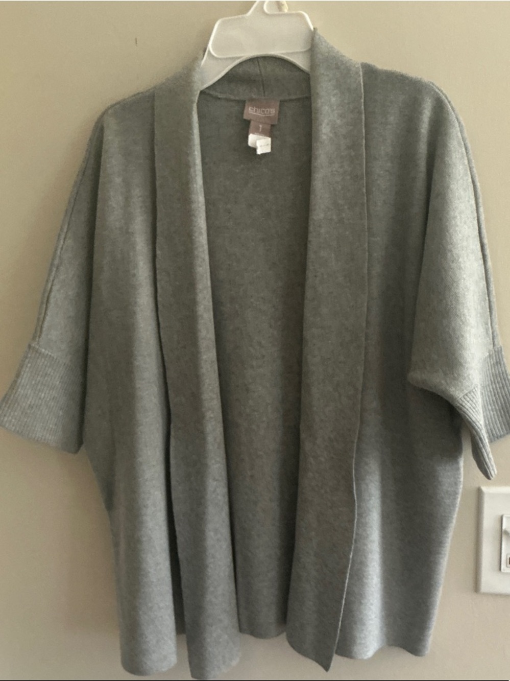 CHICO’S GREY KNIT CARDIGAN SWEATER